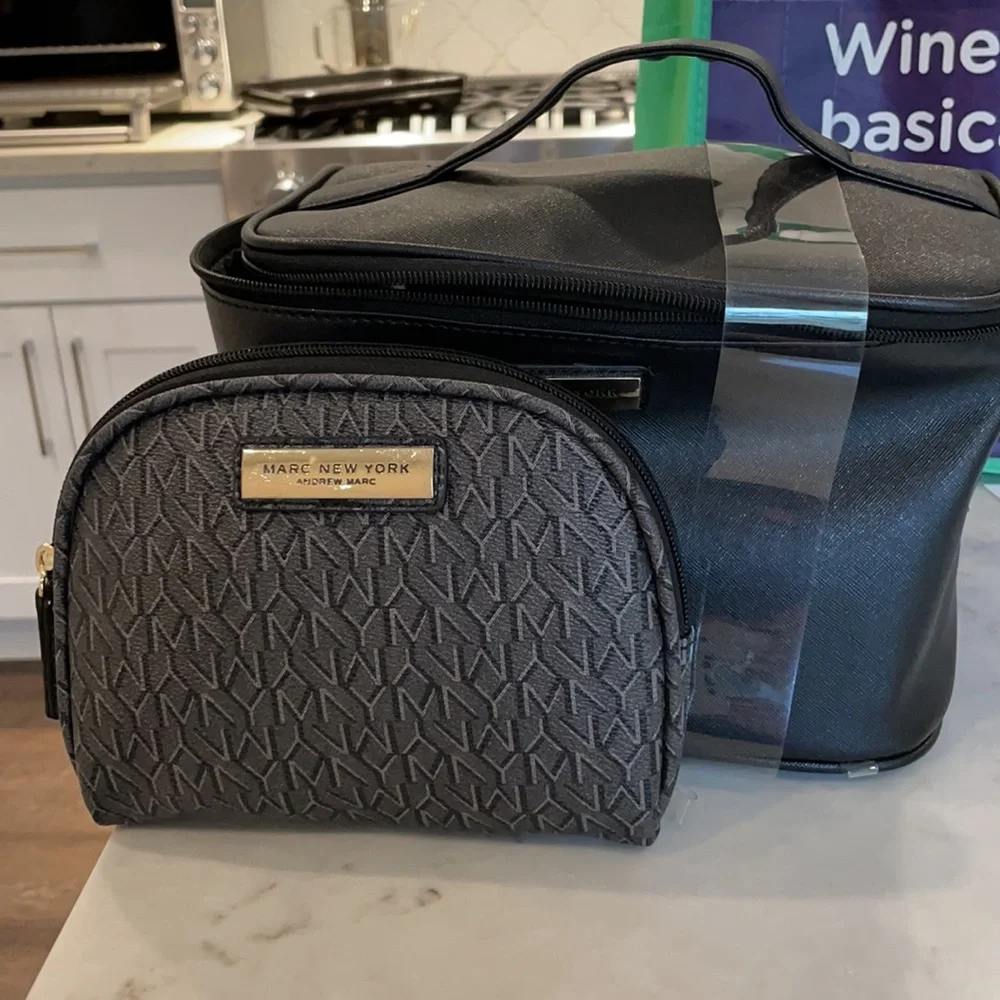 Marc New York travel and makeup bag new with the tag attached